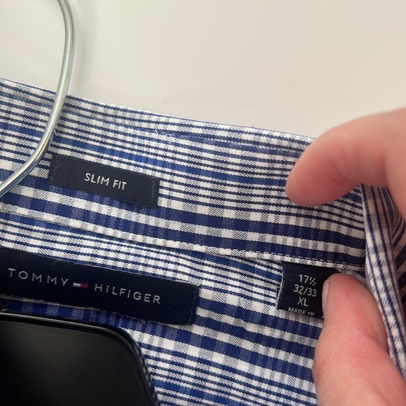 Button down - Picture 4 of 4